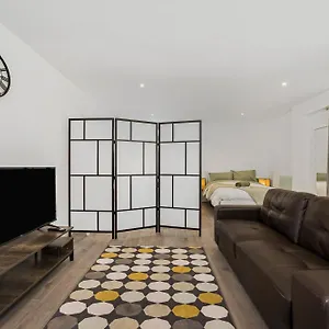 Apartamento London Haven At Rutland House, Ilford