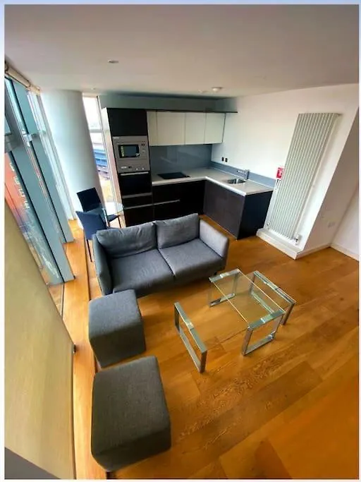 Lovely One Bedroom Apartment In Ilford Town